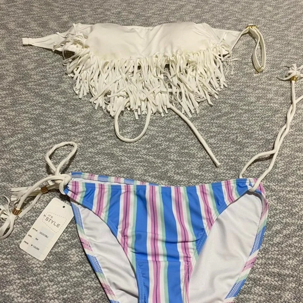Coloured‎ bikini set top/bottoms Made in Korea 9M=girl 8-8 years old. SKU-A120